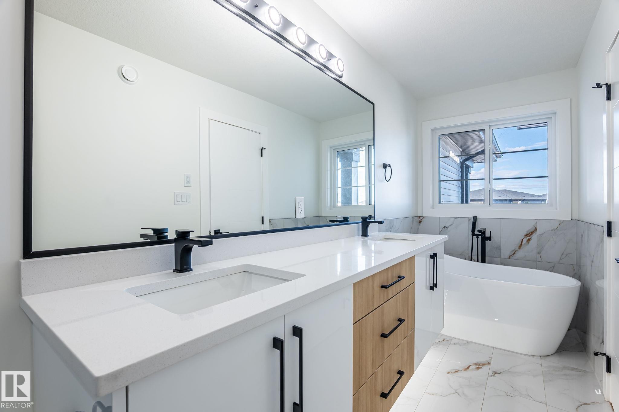 












2003 154 Avenue

,
Edmonton,




AB
T5Y 4H7

