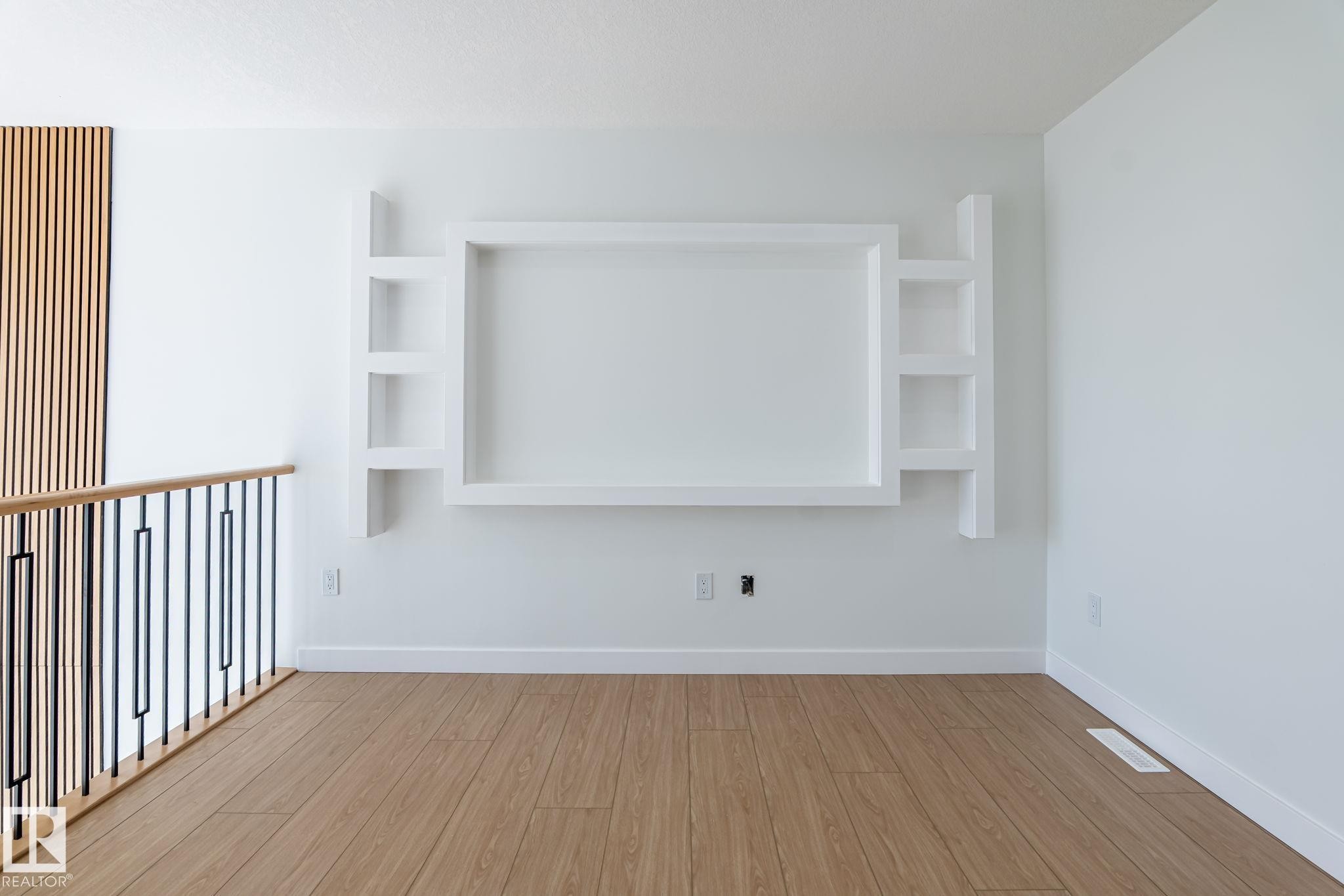 












2003 154 Avenue

,
Edmonton,




AB
T5Y 4H7

