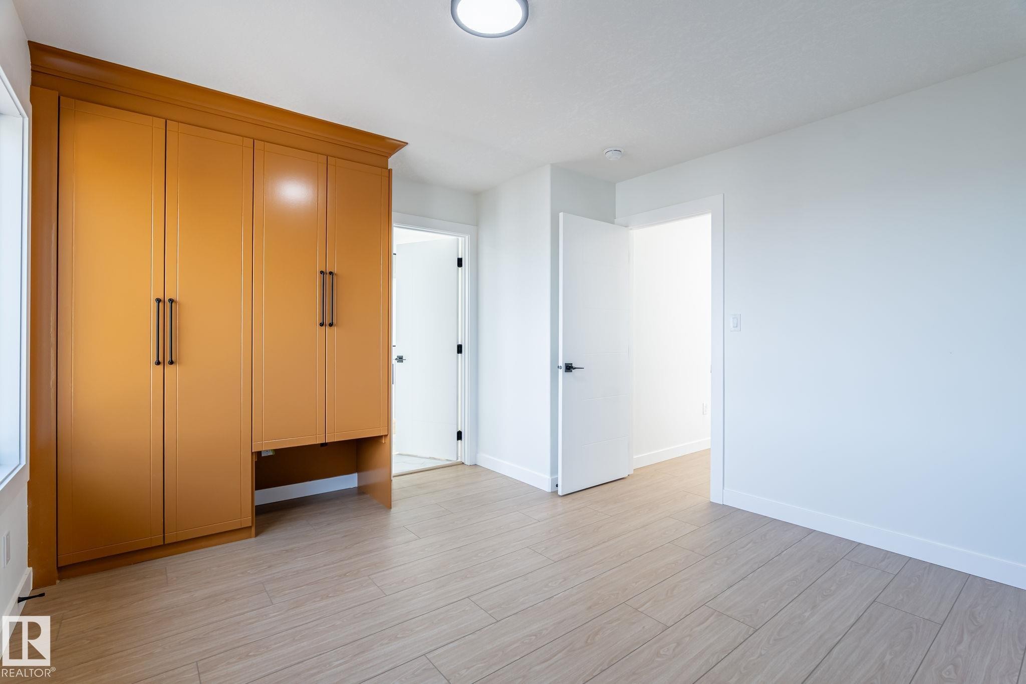 












2003 154 Avenue

,
Edmonton,




AB
T5Y 4H7

