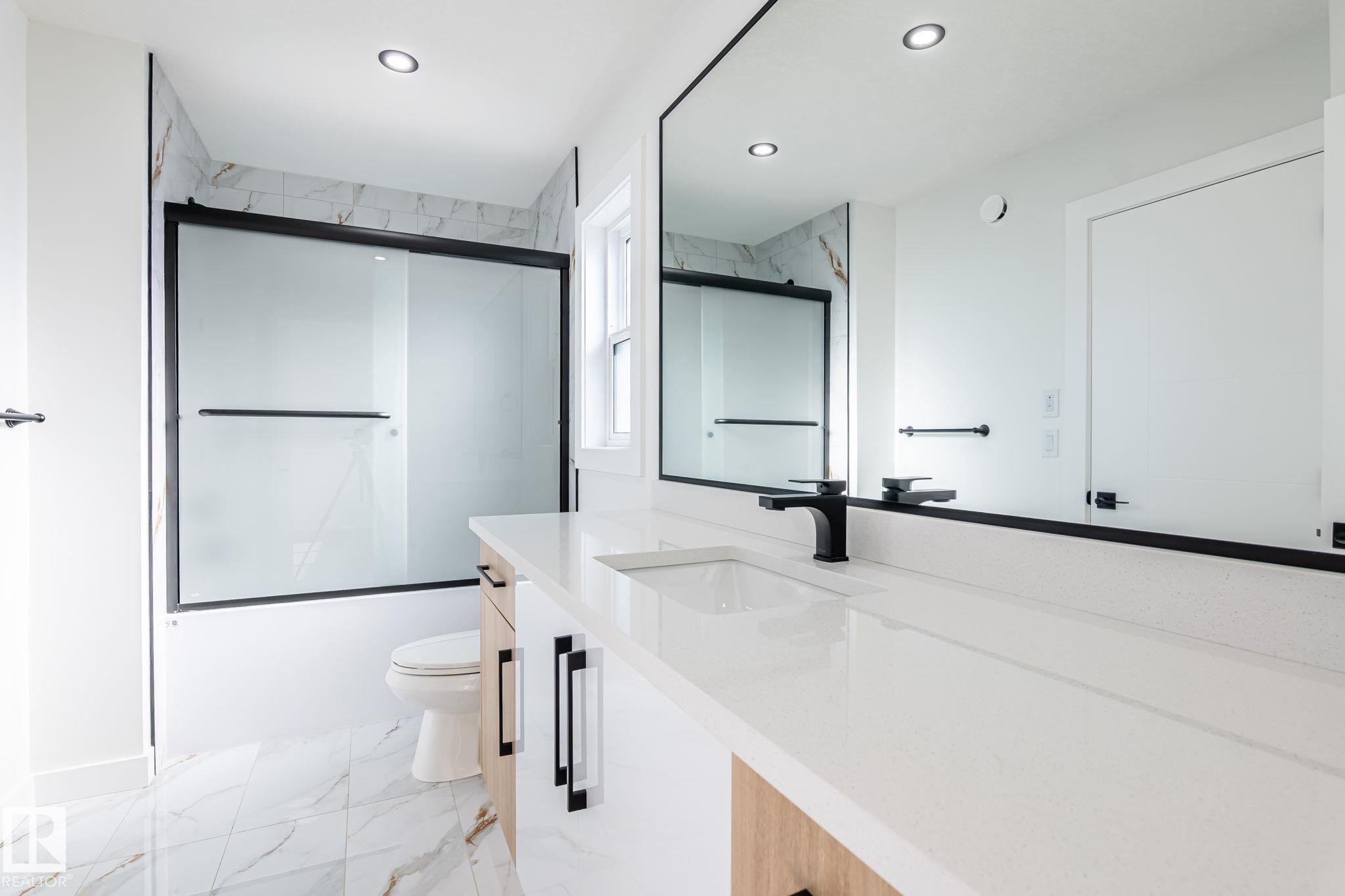 












2003 154 Avenue

,
Edmonton,




AB
T5Y 4H7

