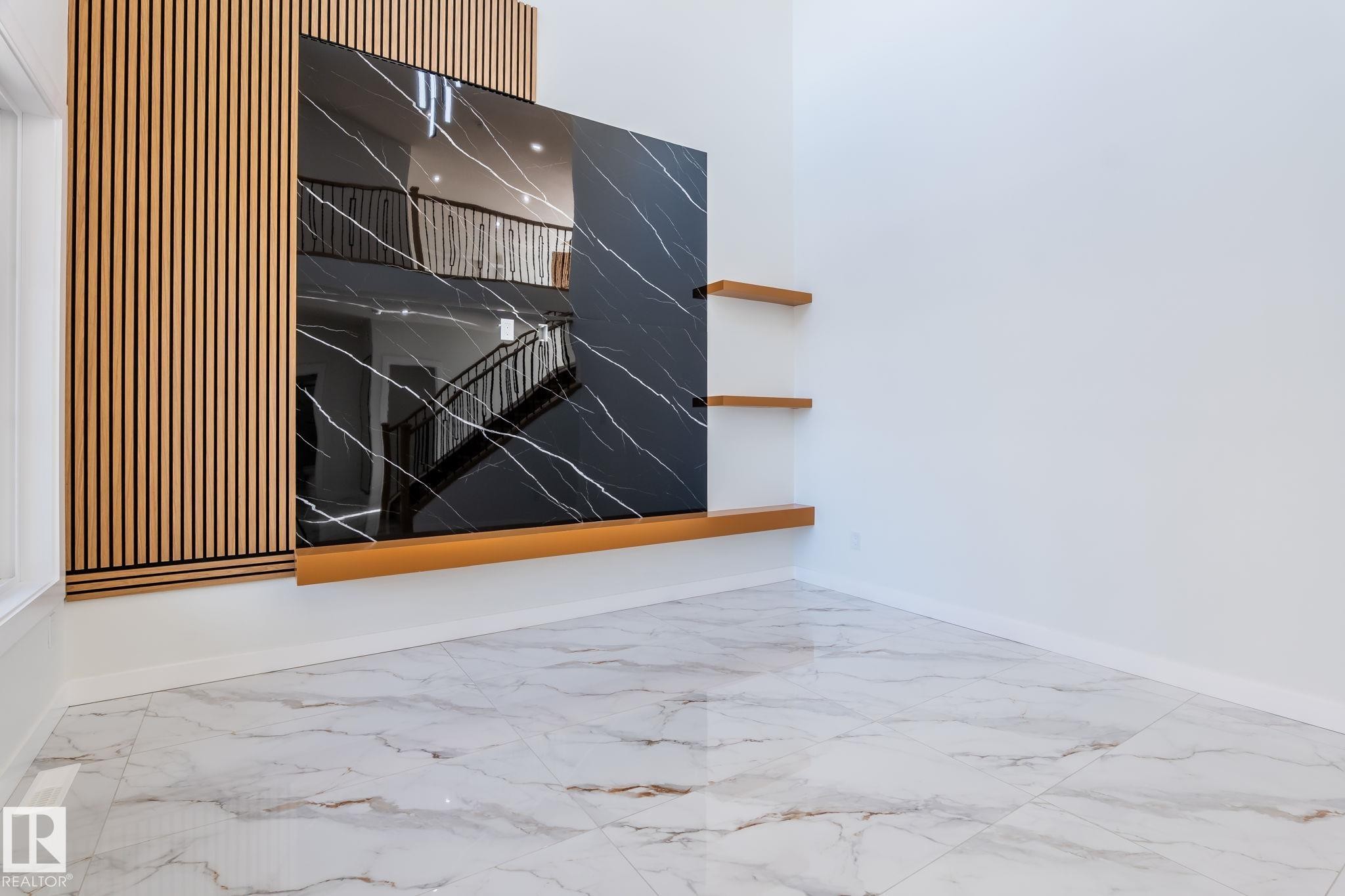 












2003 154 Avenue

,
Edmonton,




AB
T5Y 4H7

