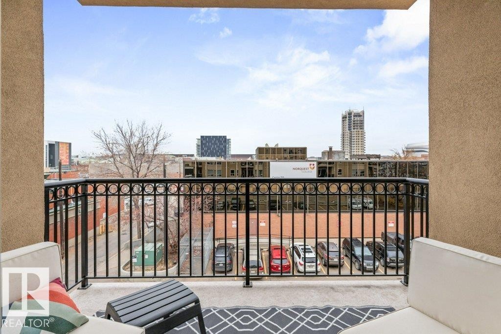 












405 10606 102 Avenue

,
Edmonton,




AB
T5J 5E9

