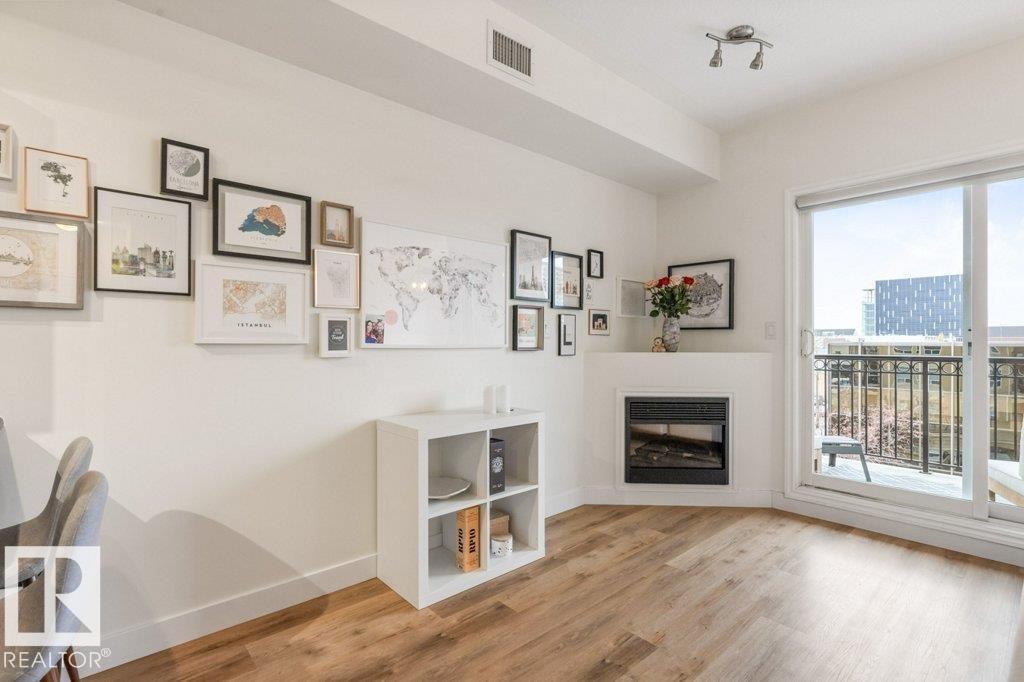 












405 10606 102 Avenue

,
Edmonton,




AB
T5J 5E9

