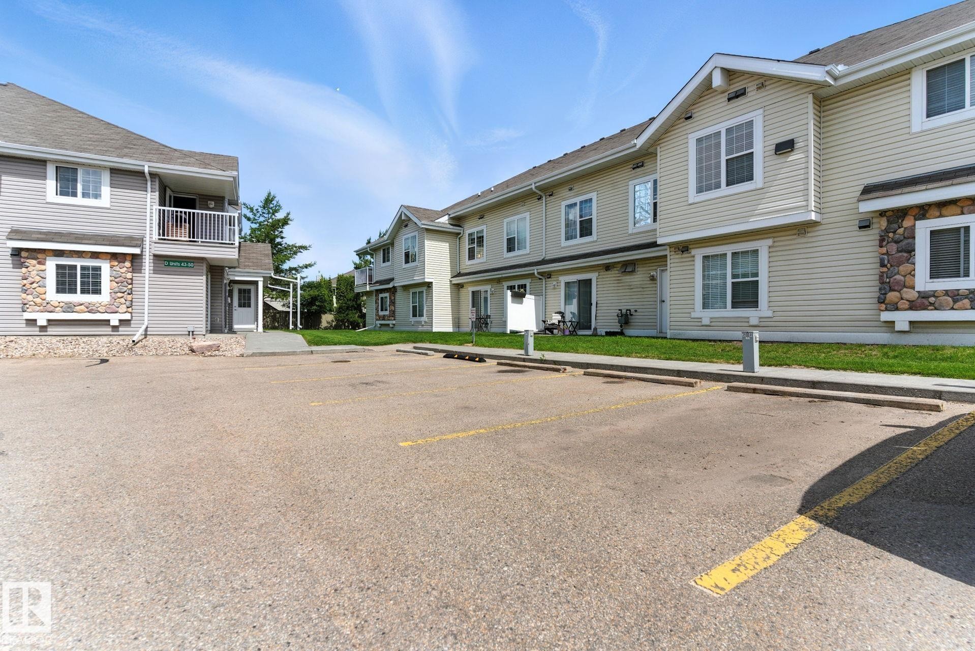 












43 150 EDWARDS Drive

,
Edmonton,




AB
T6X 1M4

