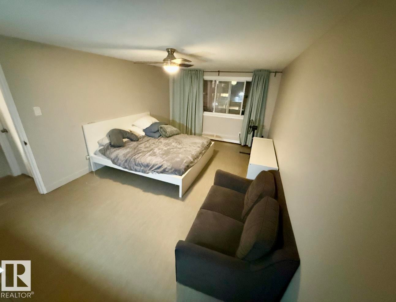 












108 7805 159 Street

,
Edmonton,




AB
T5R 2E1

