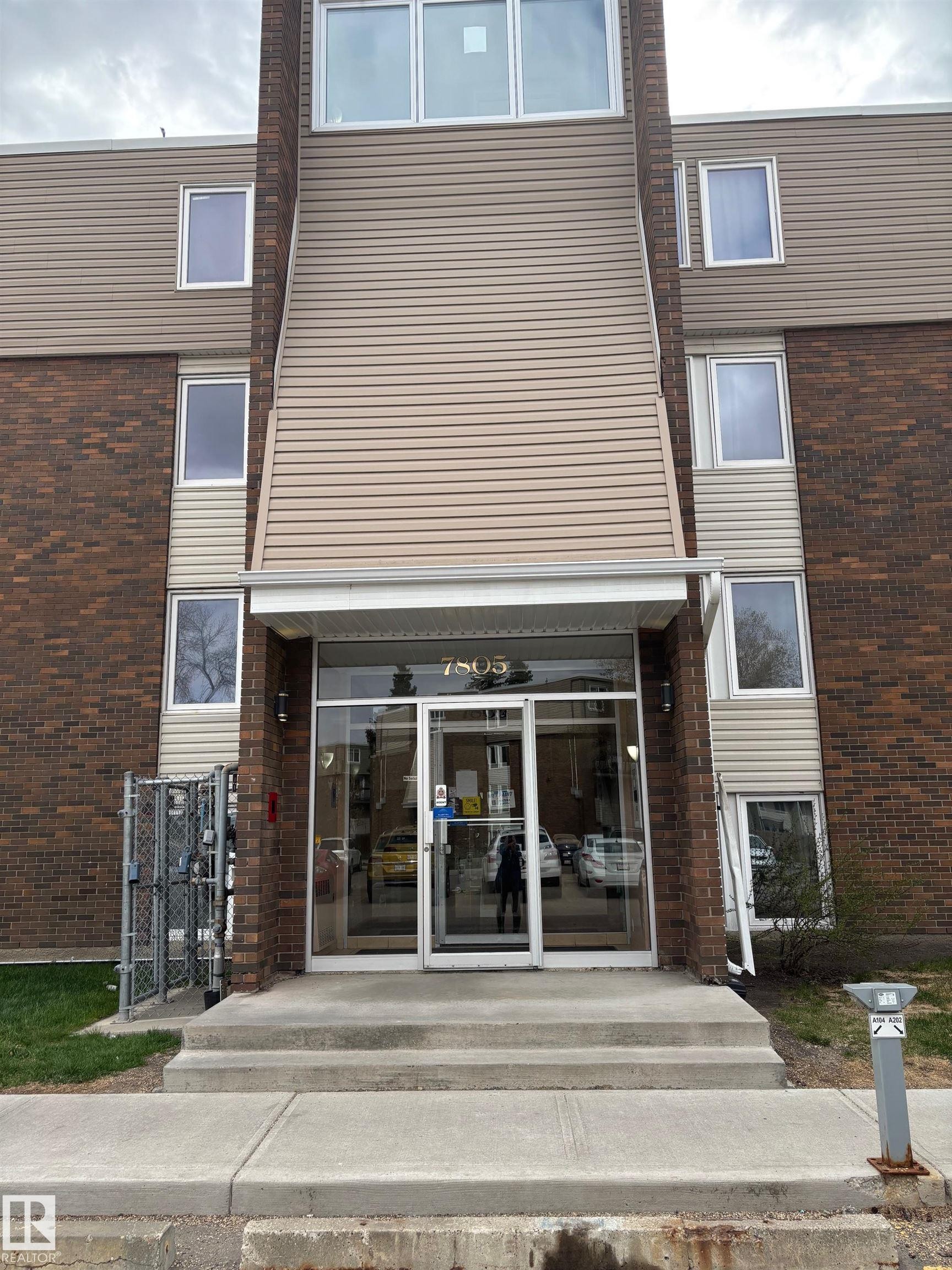 












108 7805 159 Street

,
Edmonton,




AB
T5R 2E1

