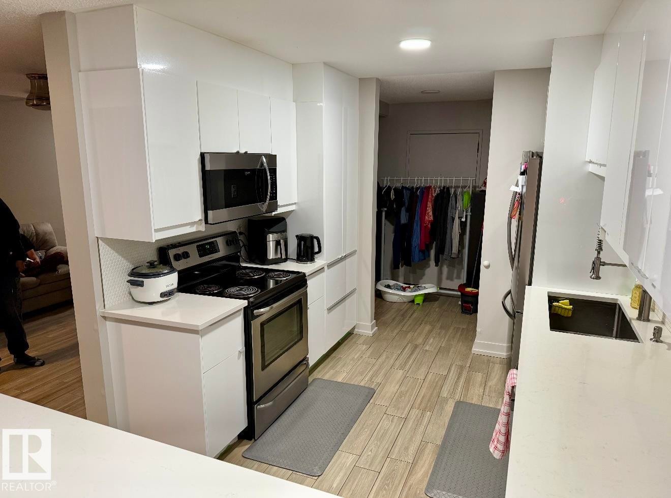 












108 7805 159 Street

,
Edmonton,




AB
T5R 2E1

