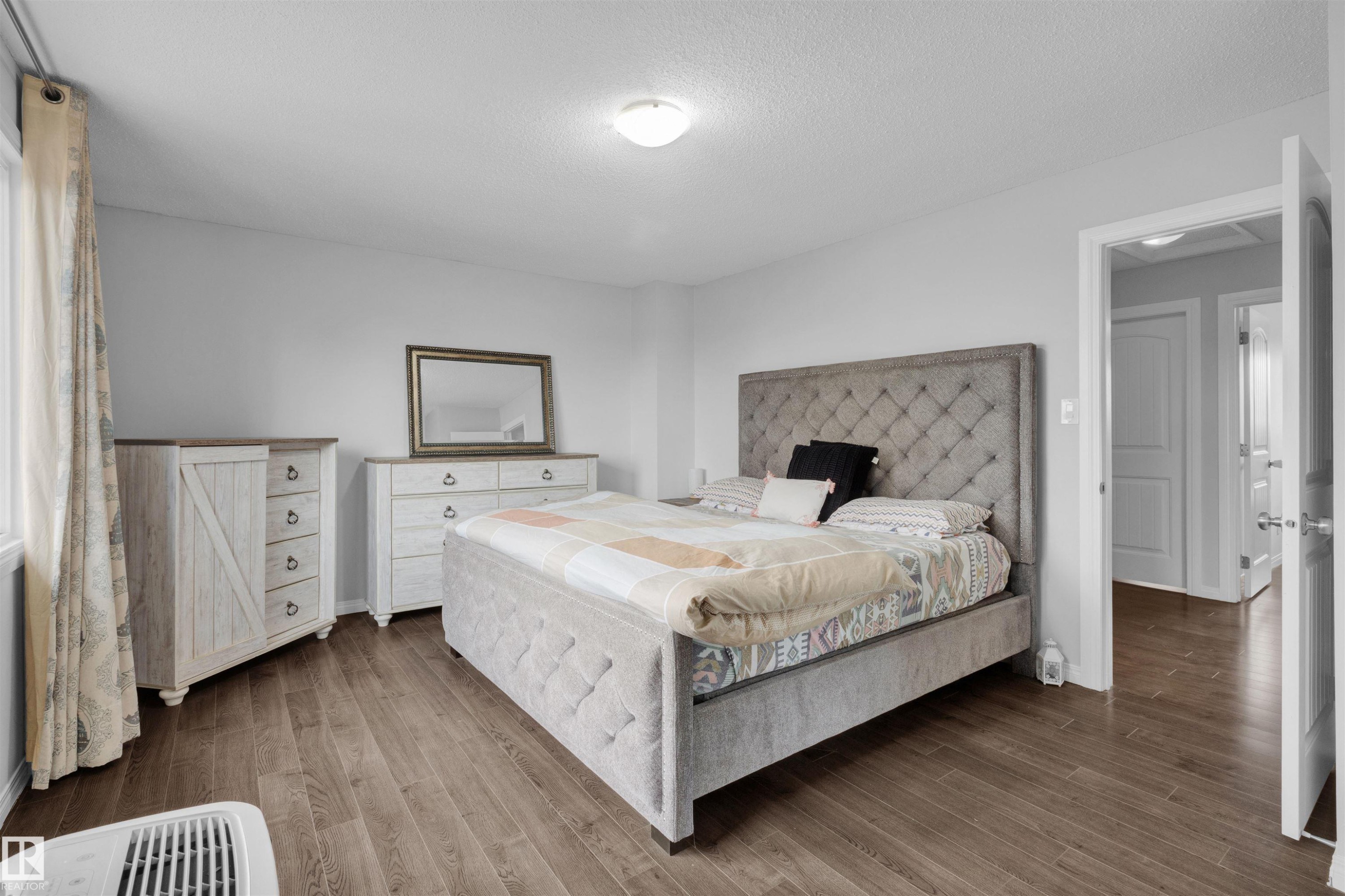 












75 GRAND MEADOW Crescent

,
Edmonton,




AB
T6L 1A3

