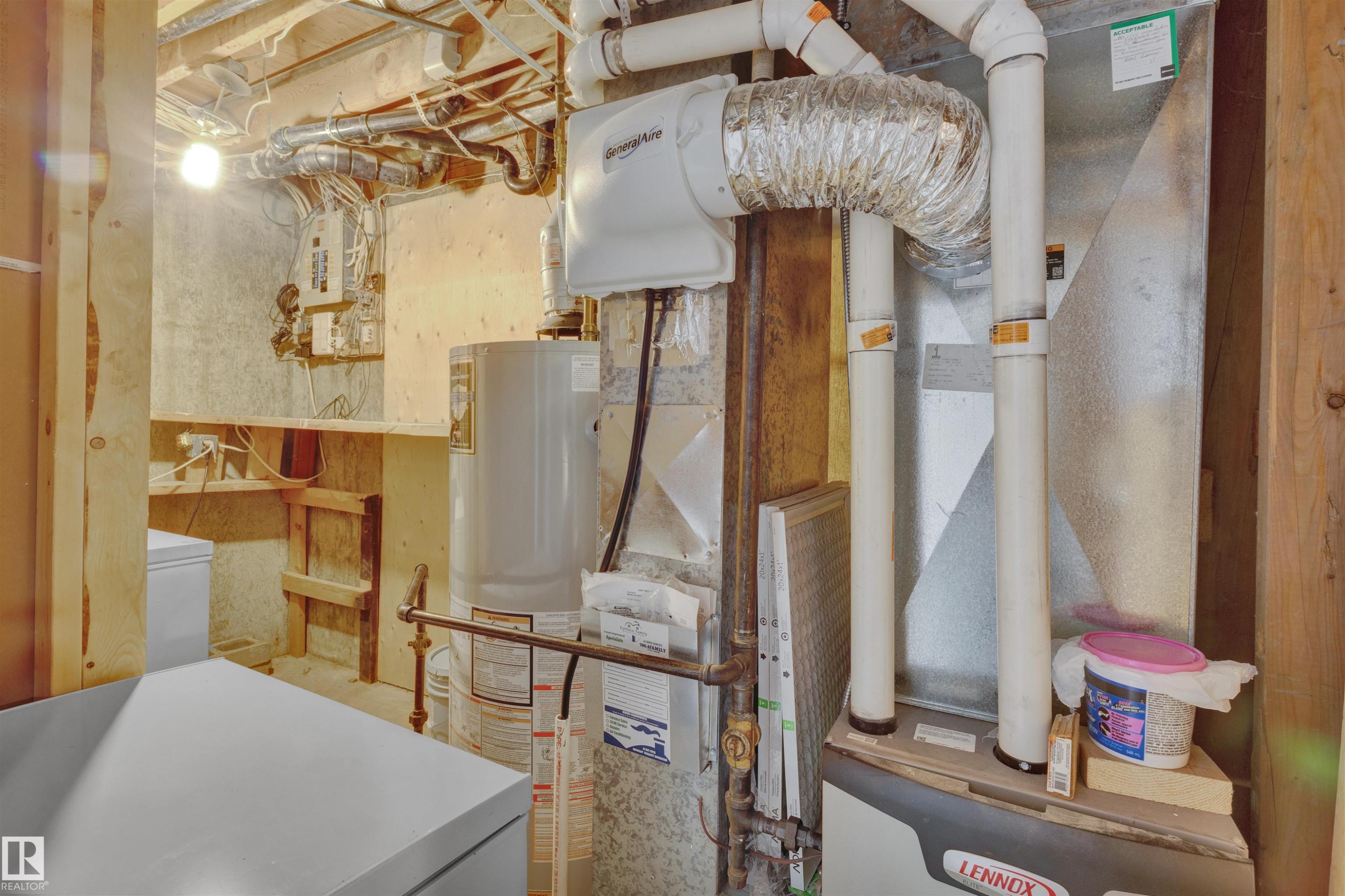 












75 GRAND MEADOW Crescent

,
Edmonton,




AB
T6L 1A3

