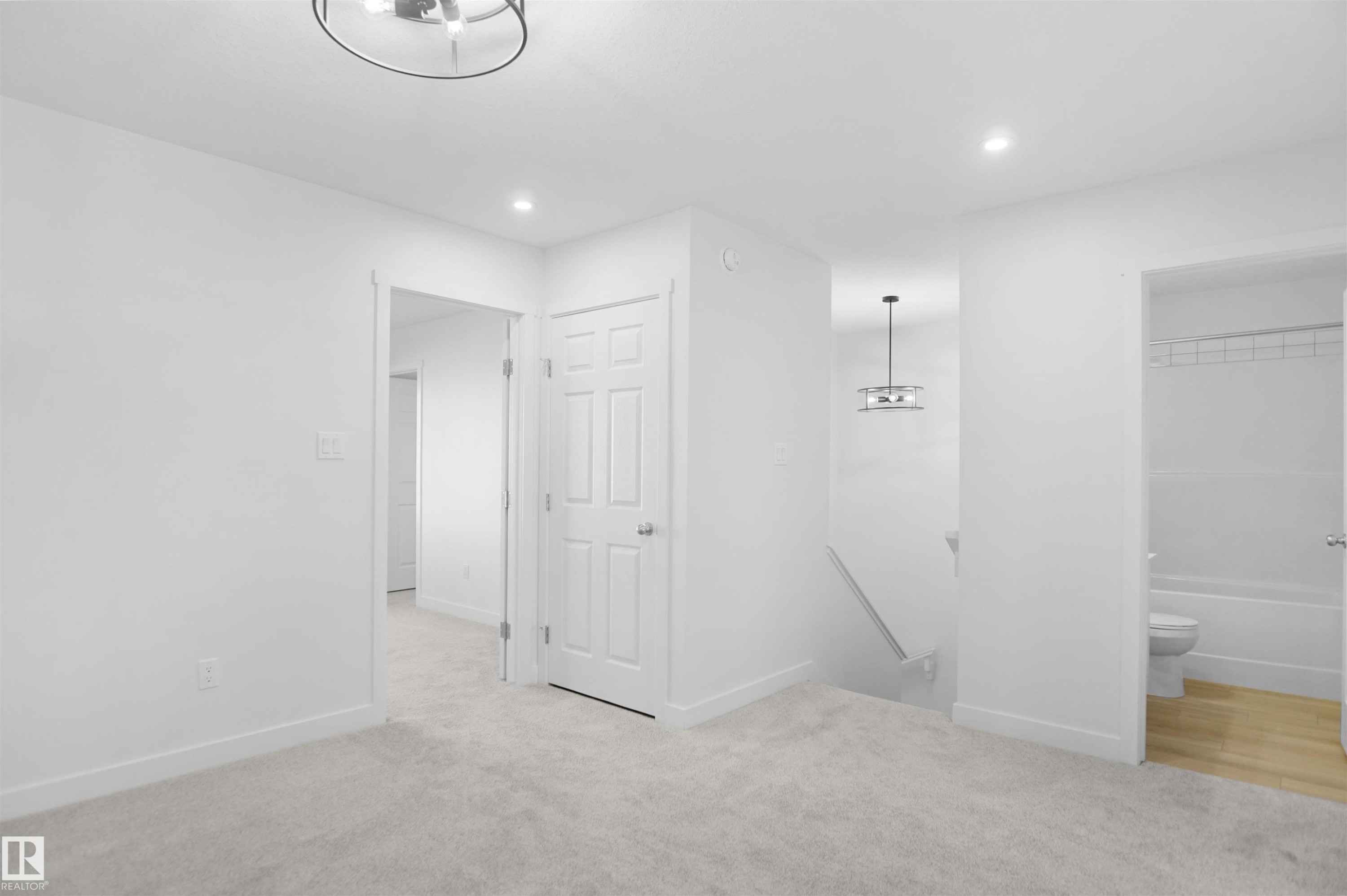 












18959 28 Avenue

,
Edmonton,




AB
T6M 3C4

