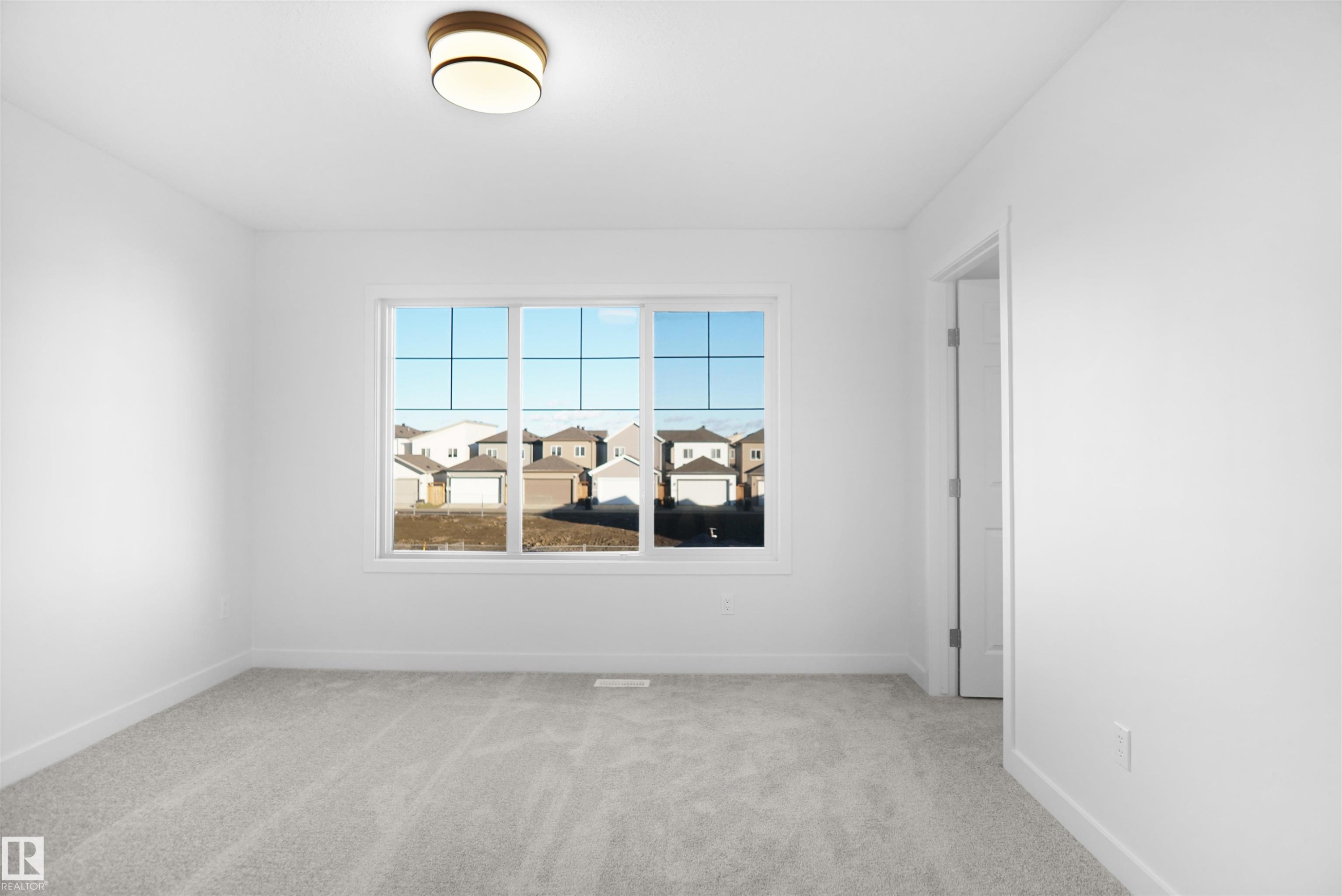 












18959 28 Avenue

,
Edmonton,




AB
T6M 3C4

