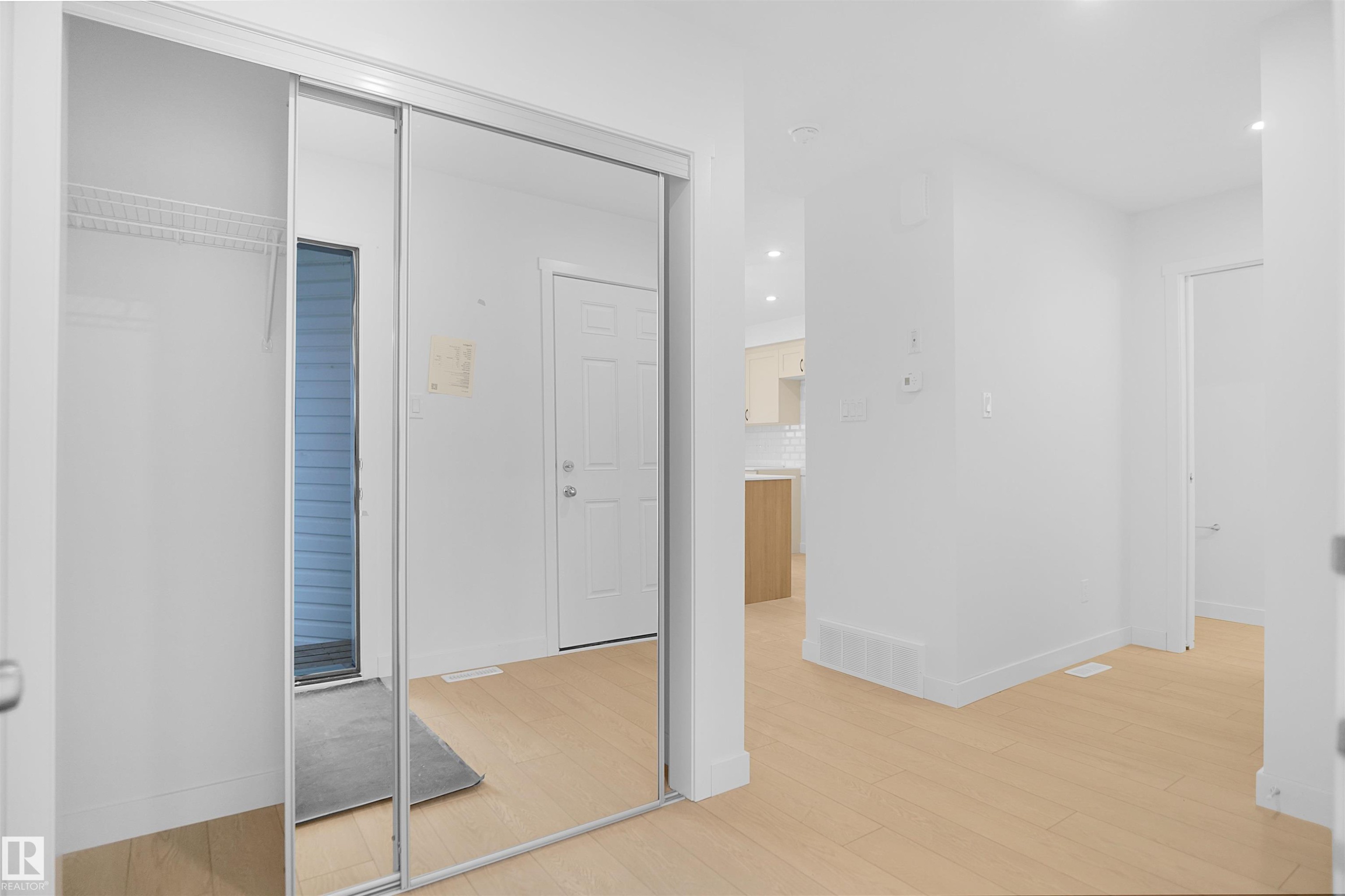 












1537 208 Street

,
Edmonton,




AB
T6W 5T6

