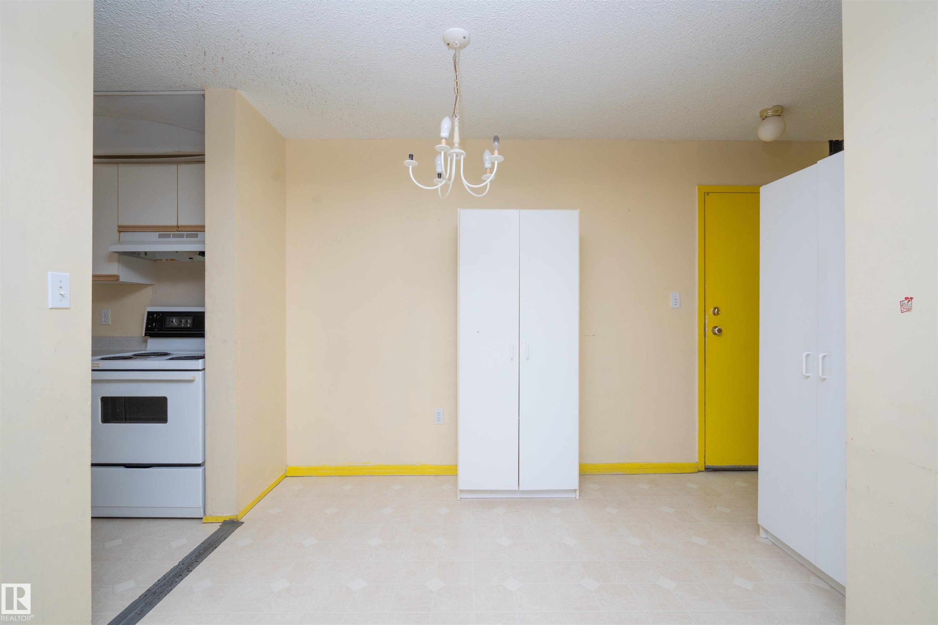 












108 2508 50 Street NW

,
Edmonton,




AB
T6L 6X9

