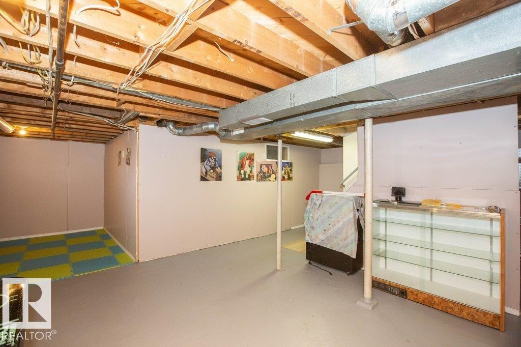 












1104 Hwy 18

,
Rural Westlock County,




AB
T7P 2P7

