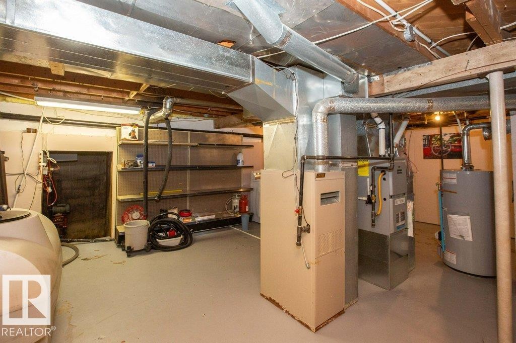 












1104 Hwy 18

,
Rural Westlock County,




AB
T7P 2P7

