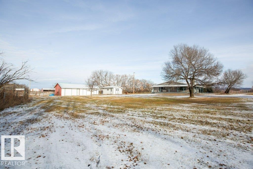 












1104 Hwy 18

,
Rural Westlock County,




AB
T7P 2P7

