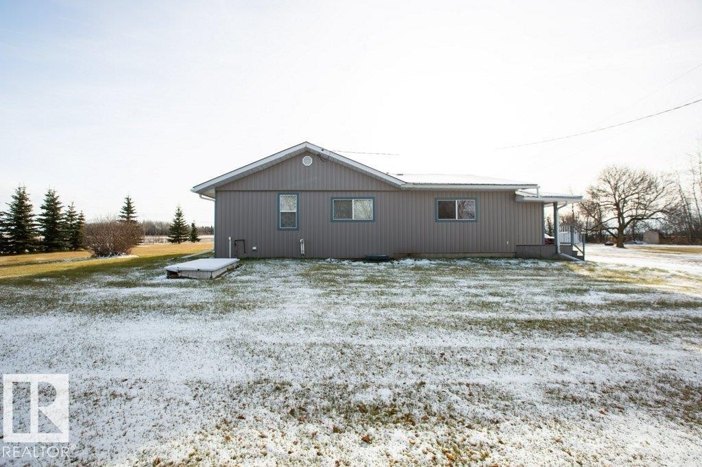 












1104 Hwy 18

,
Rural Westlock County,




AB
T7P 2P7

