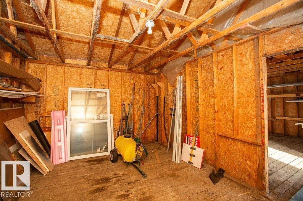 












1104 Hwy 18

,
Rural Westlock County,




AB
T7P 2P7

