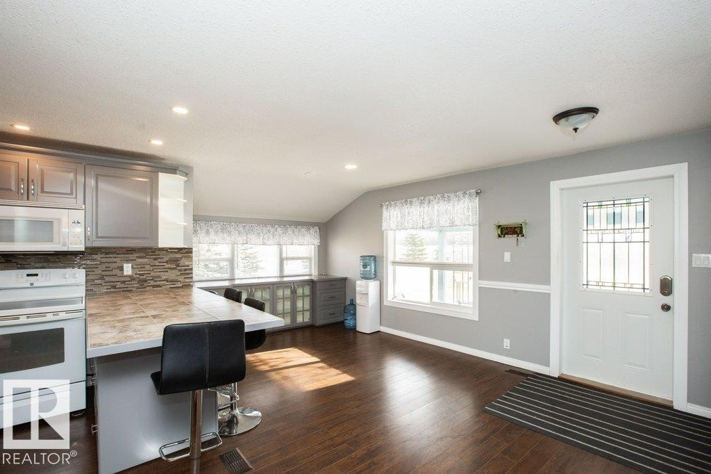 












1104 Hwy 18

,
Rural Westlock County,




AB
T7P 2P7

