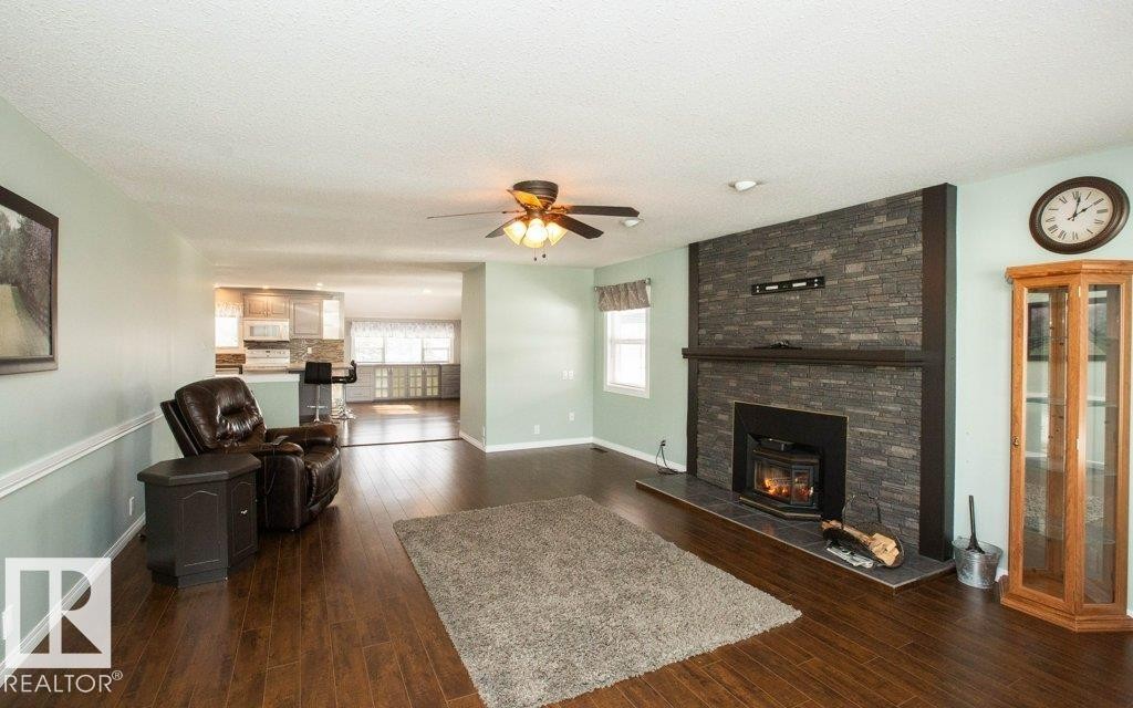 












1104 Hwy 18

,
Rural Westlock County,




AB
T7P 2P7

