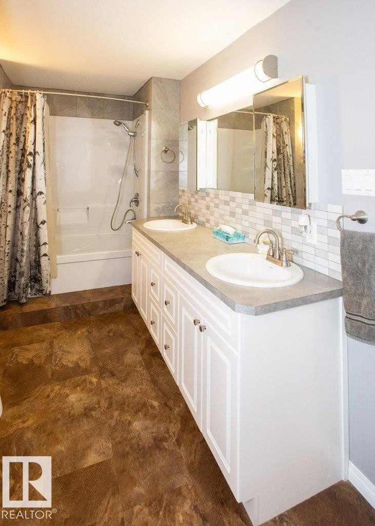 












1104 Hwy 18

,
Rural Westlock County,




AB
T7P 2P7

