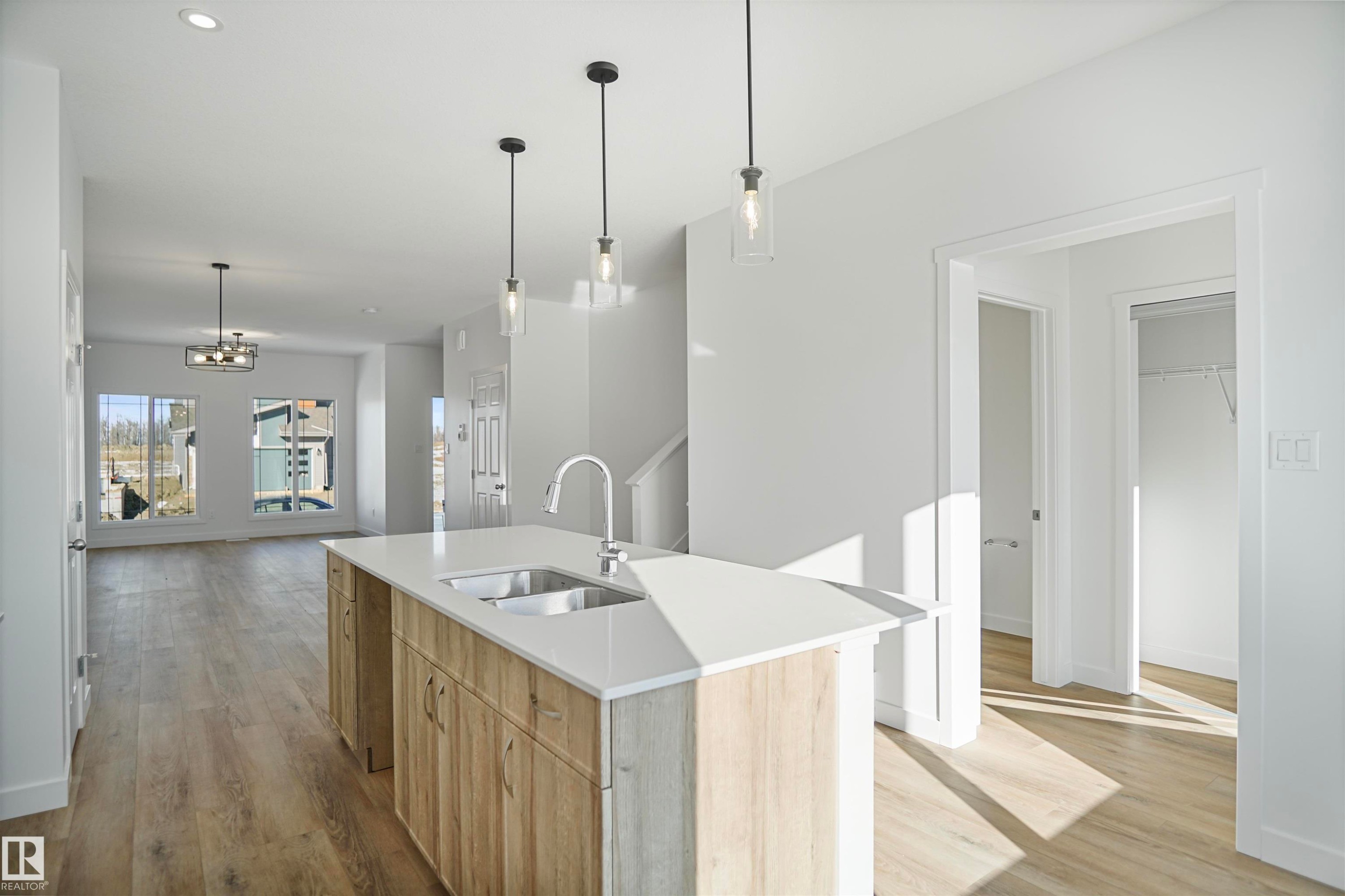 












1232 MCLEOD Avenue

,
Spruce Grove,




AB
T7X 2Z7

