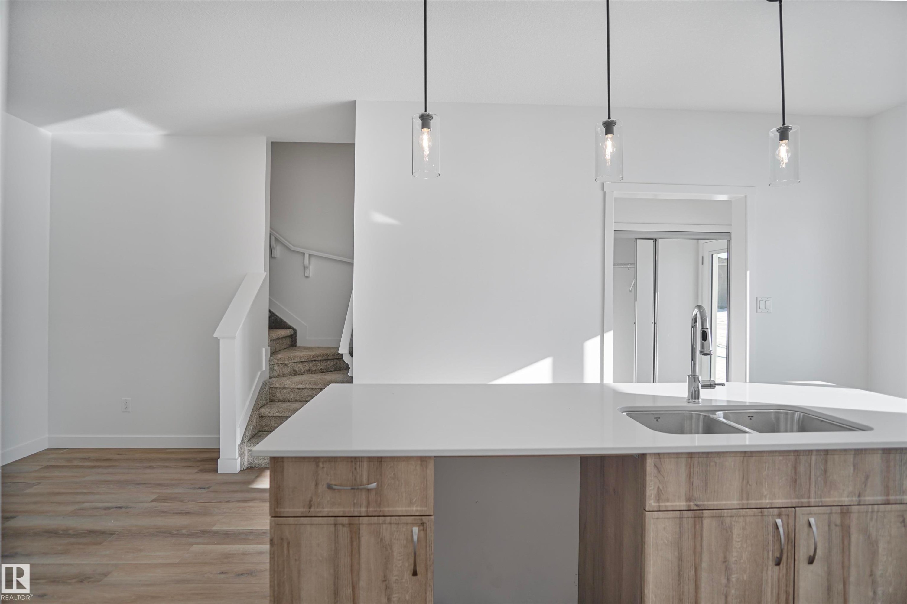 












1232 MCLEOD Avenue

,
Spruce Grove,




AB
T7X 2Z7

