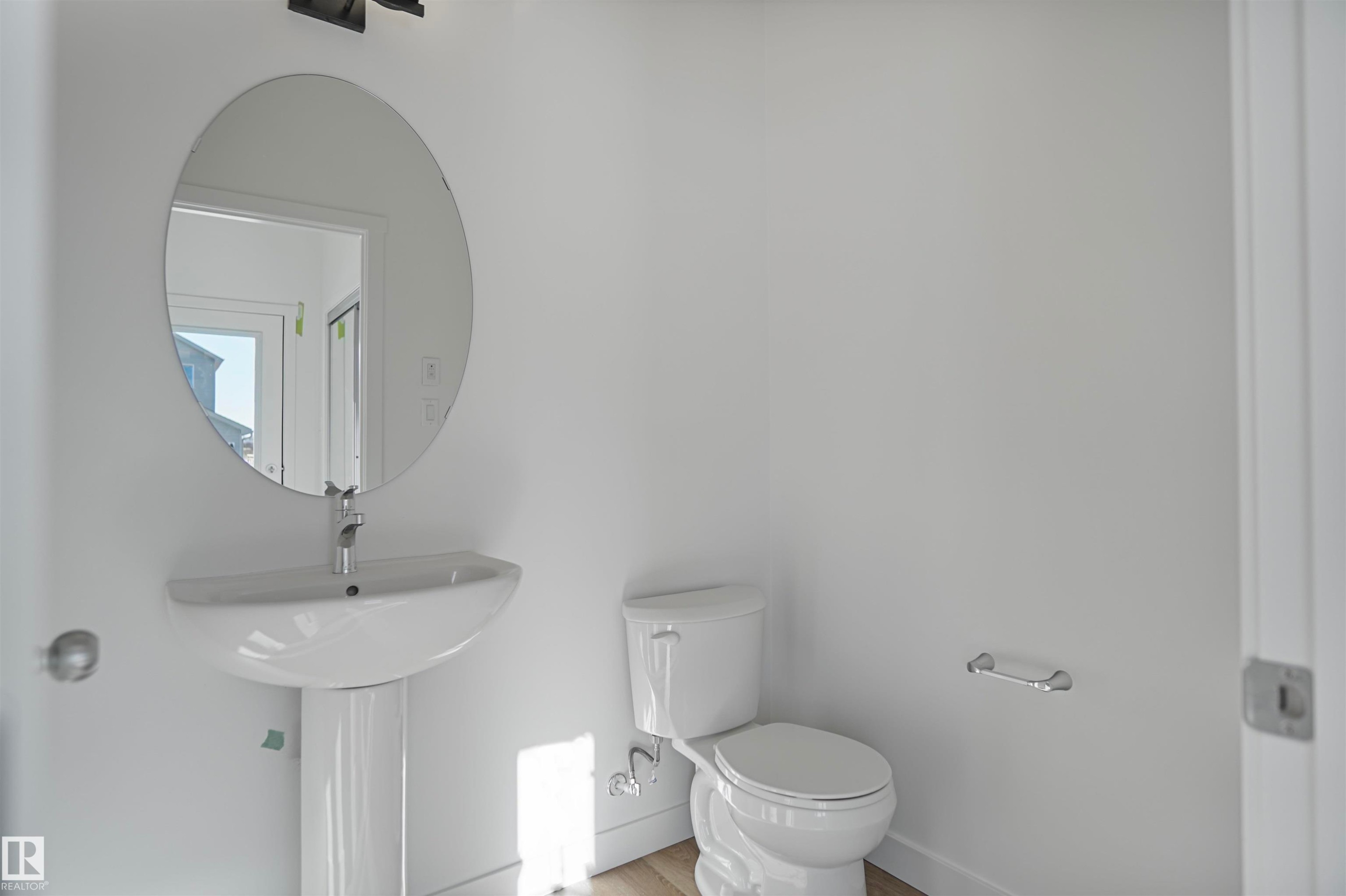 












1232 MCLEOD Avenue

,
Spruce Grove,




AB
T7X 2Z7

