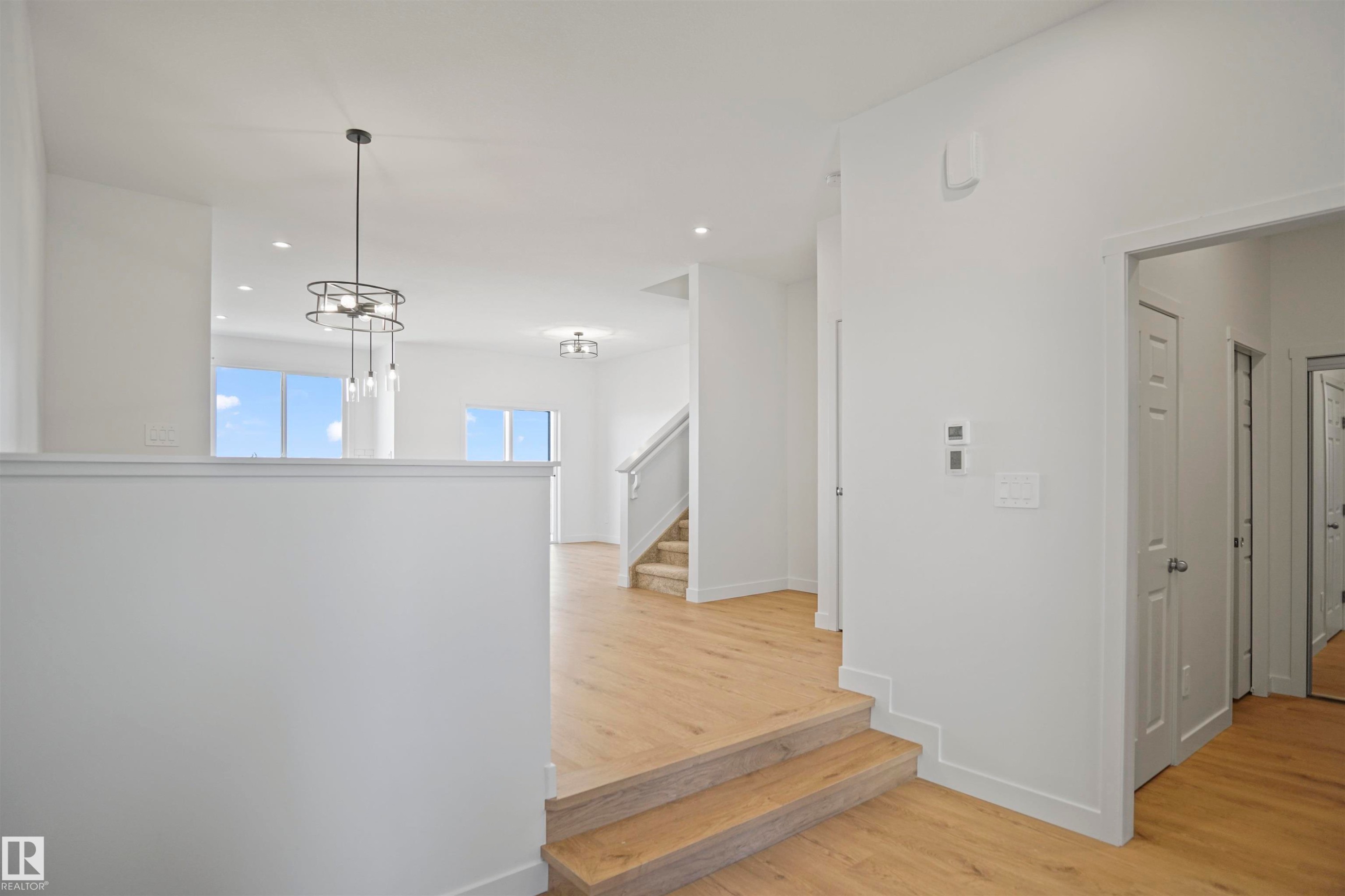 












1165 SOUTH CREEK Wynd

,
Stony Plain,




AB
T7Z 0P1

