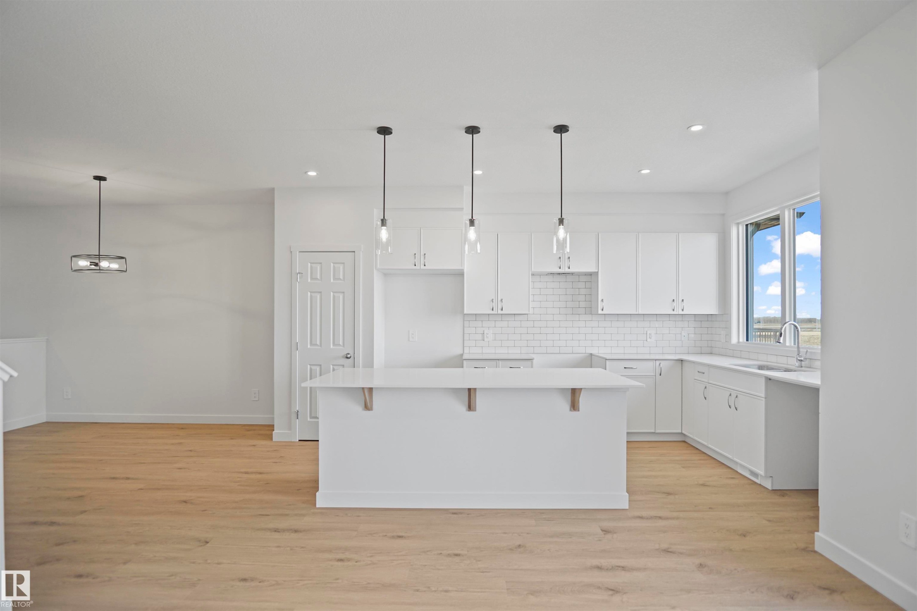 












1165 SOUTH CREEK Wynd

,
Stony Plain,




AB
T7Z 0P1

