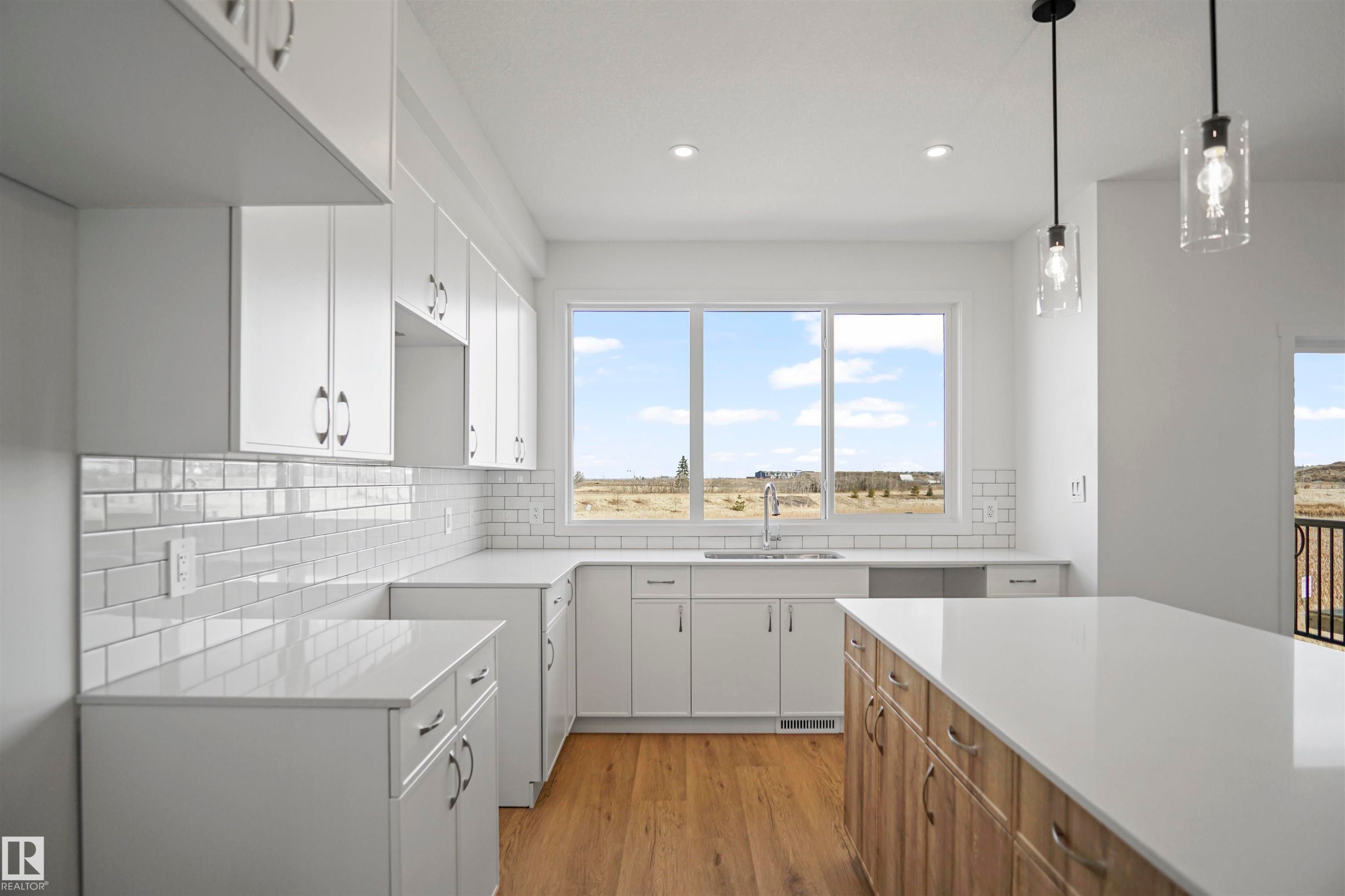 












1165 SOUTH CREEK Wynd

,
Stony Plain,




AB
T7Z 0P1

