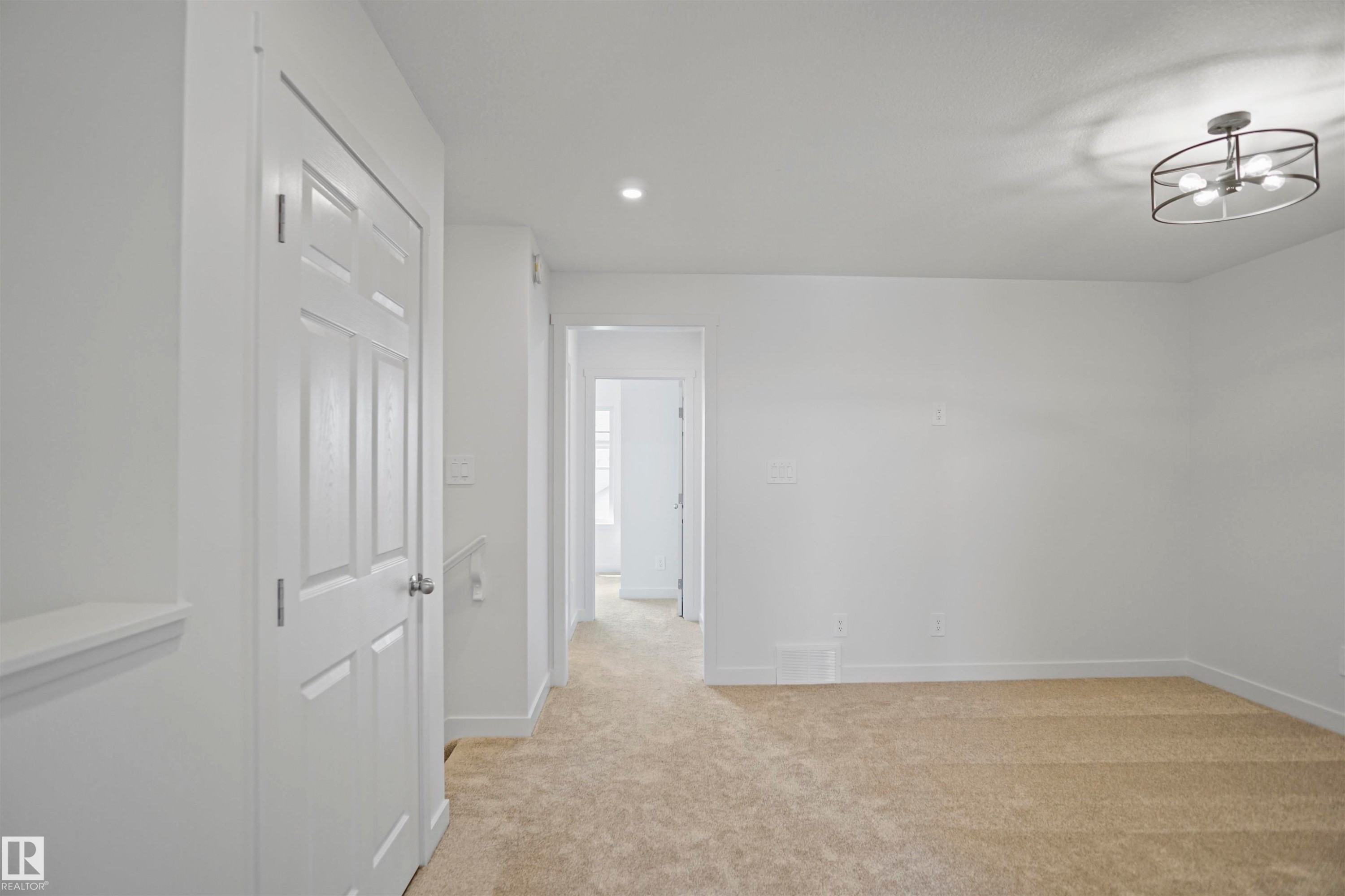 












1165 SOUTH CREEK Wynd

,
Stony Plain,




AB
T7Z 0P1

