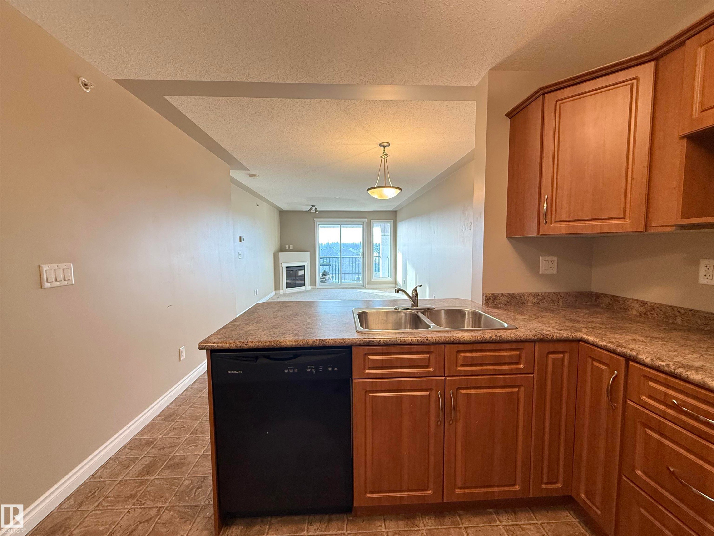 












423 99 WESTERRA Manor

,
Stony Plain,




AB
T7Z 0G7

