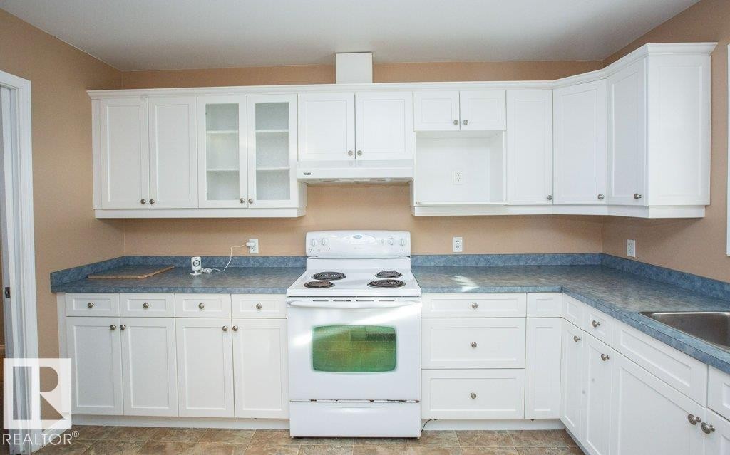 












11107 103 Street

,
Westlock,




AB
T7P 1G6

