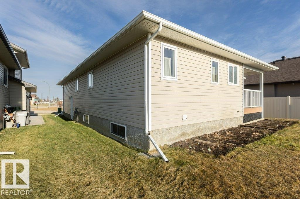 












11107 103 Street

,
Westlock,




AB
T7P 1G6

