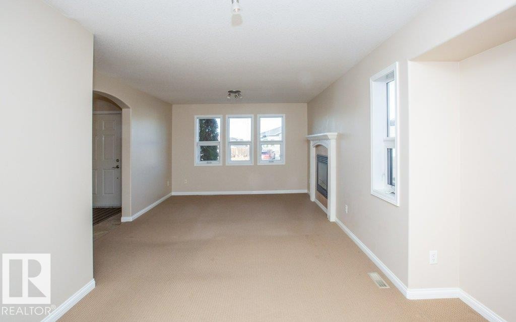 












11107 103 Street

,
Westlock,




AB
T7P 1G6

