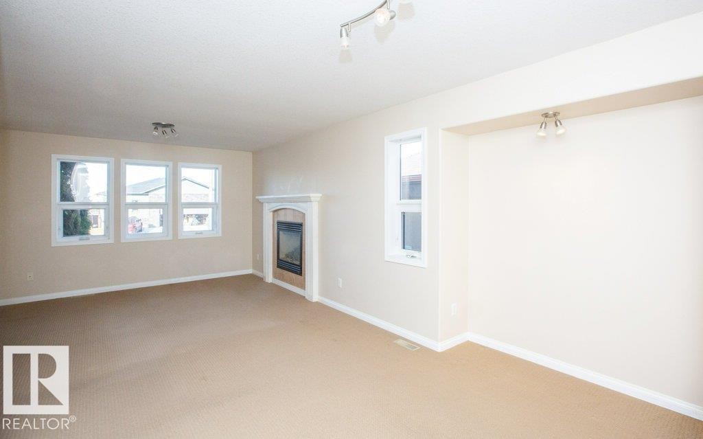 












11107 103 Street

,
Westlock,




AB
T7P 1G6

