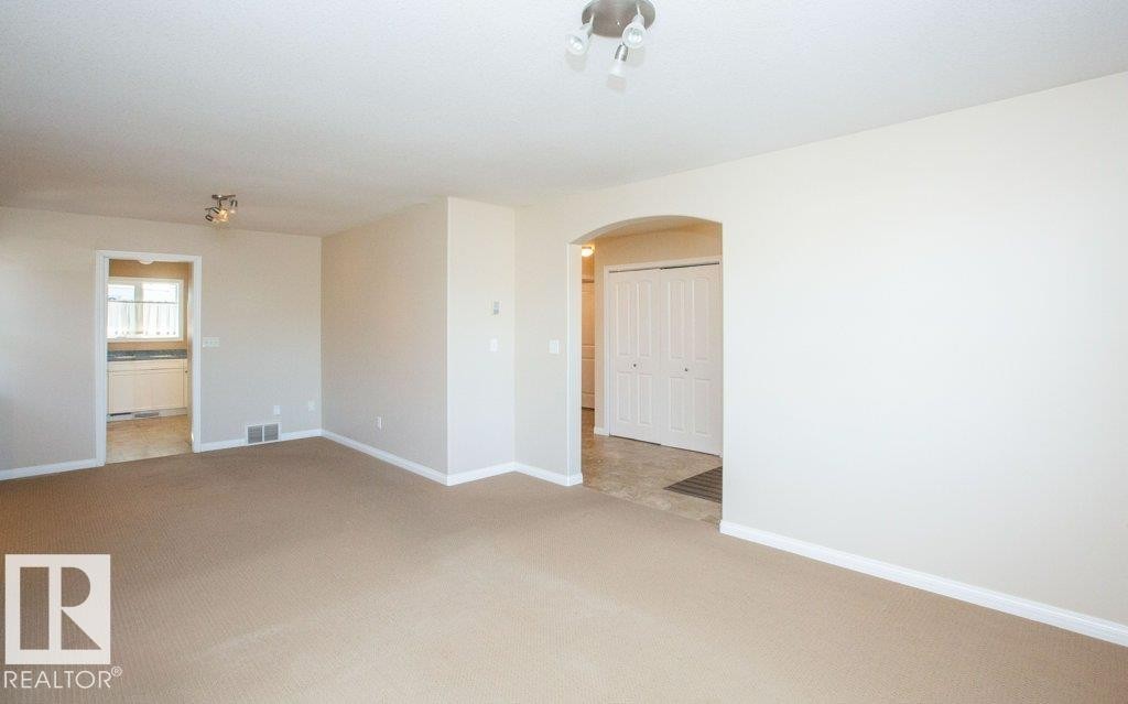 












11107 103 Street

,
Westlock,




AB
T7P 1G6

