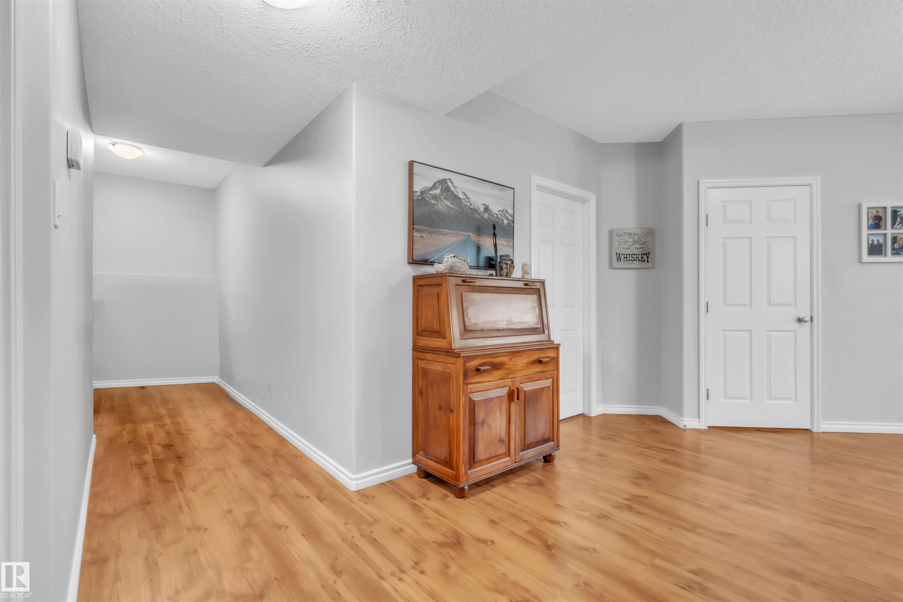 












4916 59 Avenue

,
Cold Lake,




AB
T9M 0C2

