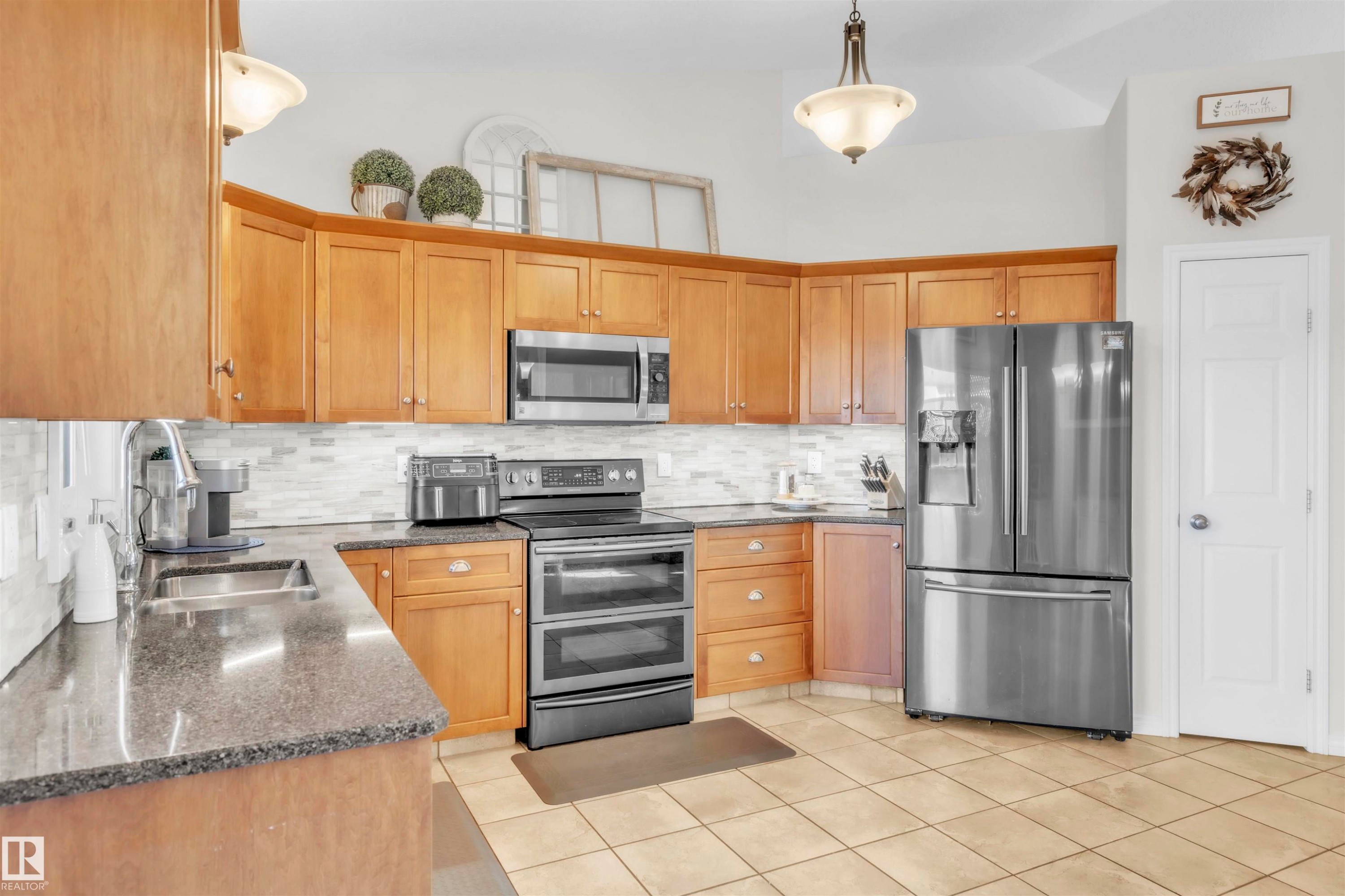 












4916 59 Avenue

,
Cold Lake,




AB
T9M 0C2

