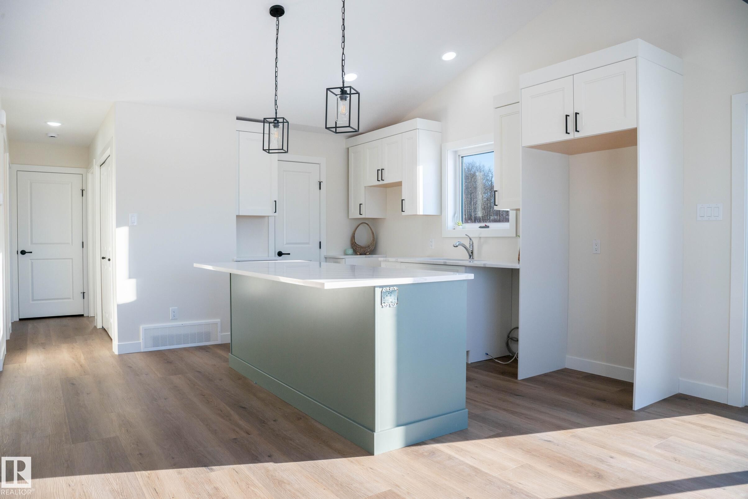 












113-62429 RR 420A

,
Rural Bonnyville M.D.,




AB
T9M 1P2

