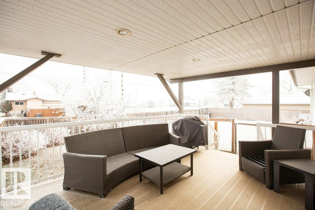 












4707 50 Street

,
Clyde,




AB
T0G 0P0

