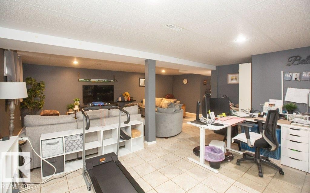 












4707 50 Street

,
Clyde,




AB
T0G 0P0

