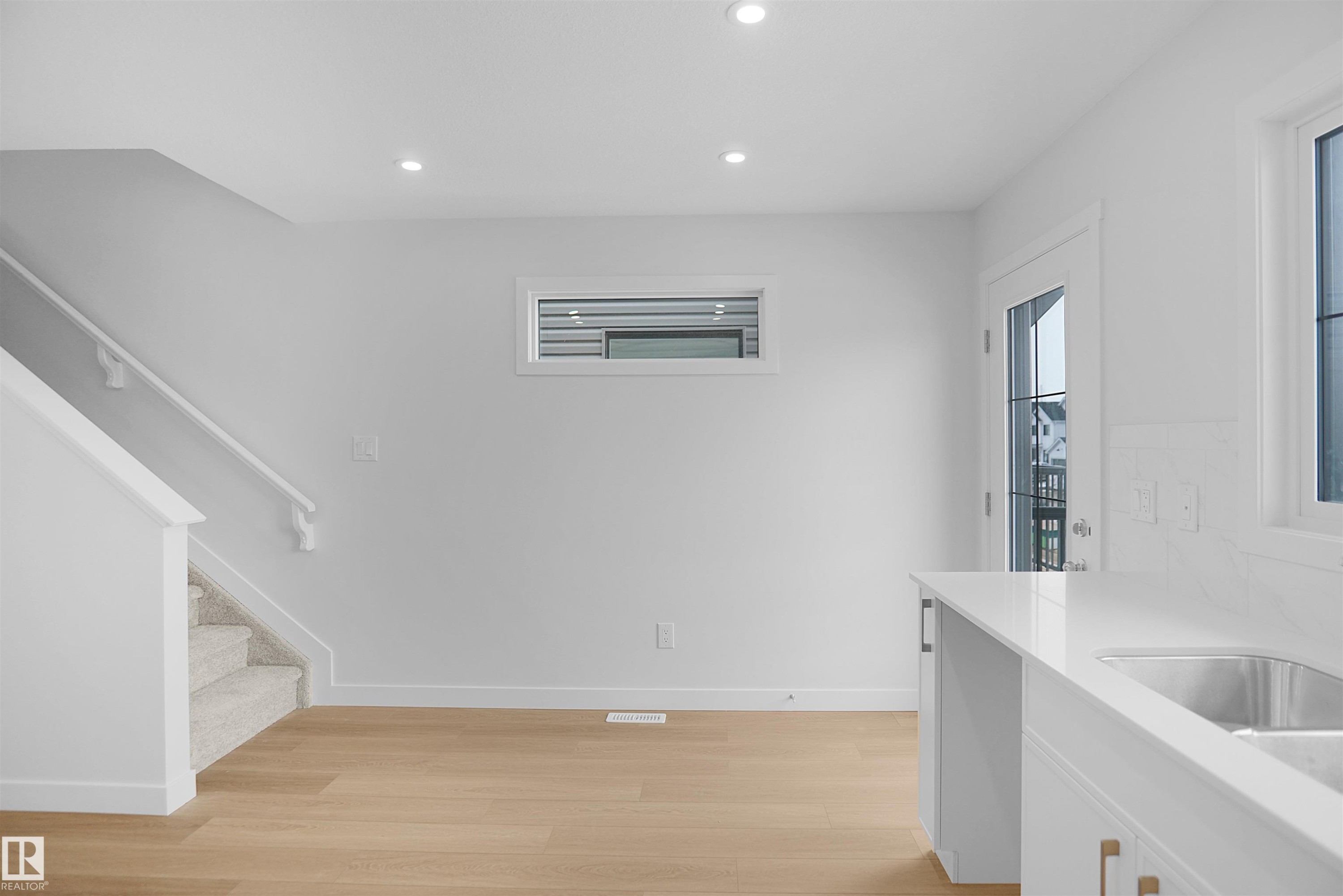 












639 176 Avenue

,
Edmonton,




AB
T5Y 4G1

