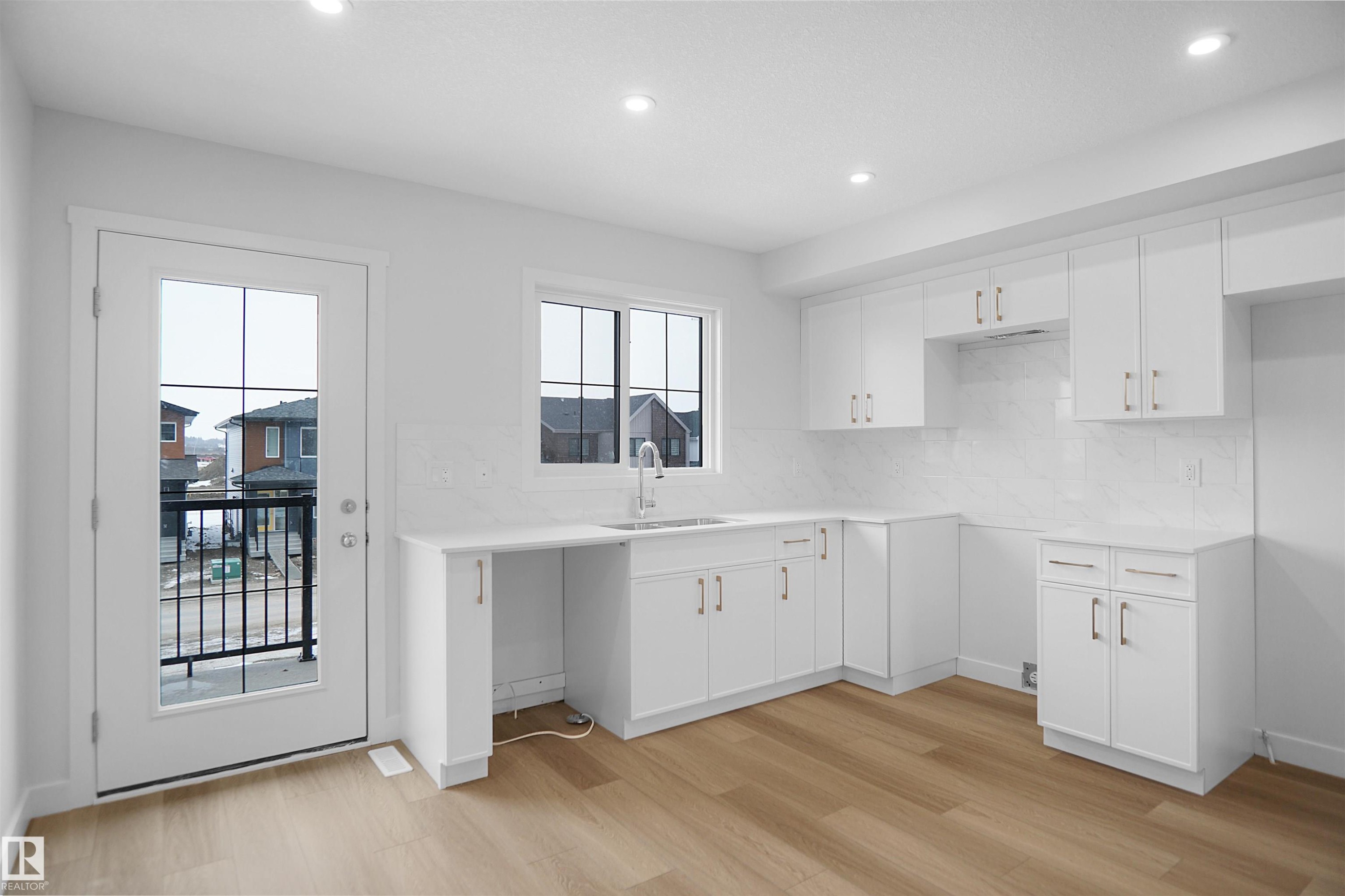 












639 176 Avenue

,
Edmonton,




AB
T5Y 4G1

