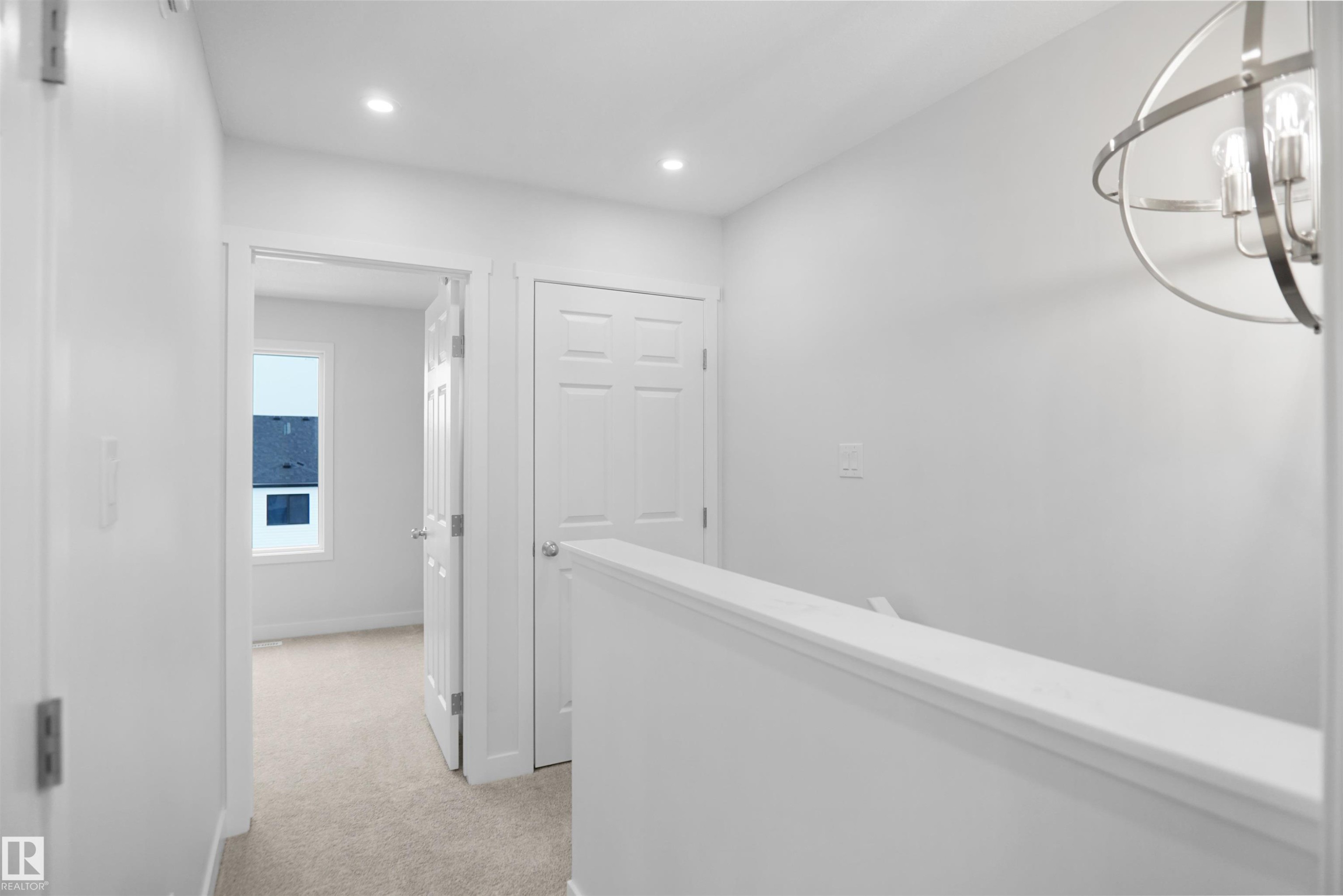 












639 176 Avenue

,
Edmonton,




AB
T5Y 4G1

