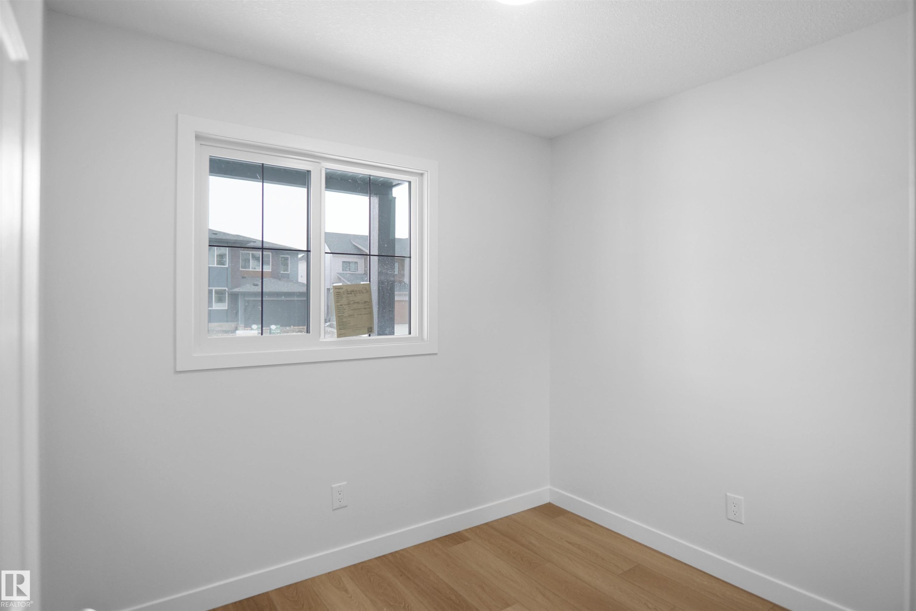 












639 176 Avenue

,
Edmonton,




AB
T5Y 4G1

