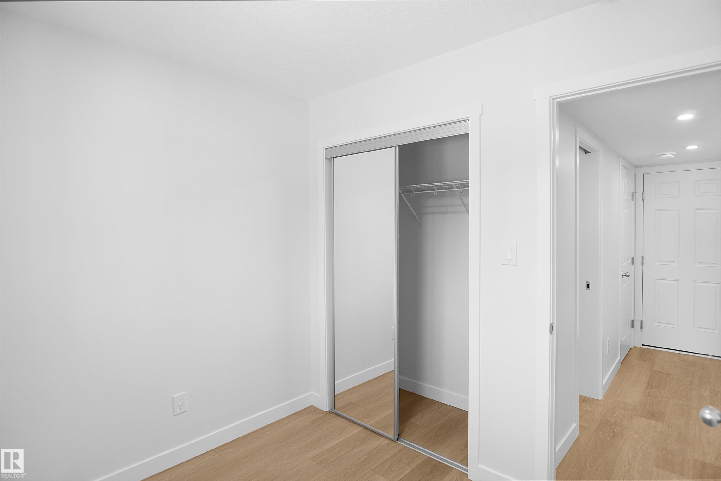 












639 176 Avenue

,
Edmonton,




AB
T5Y 4G1

