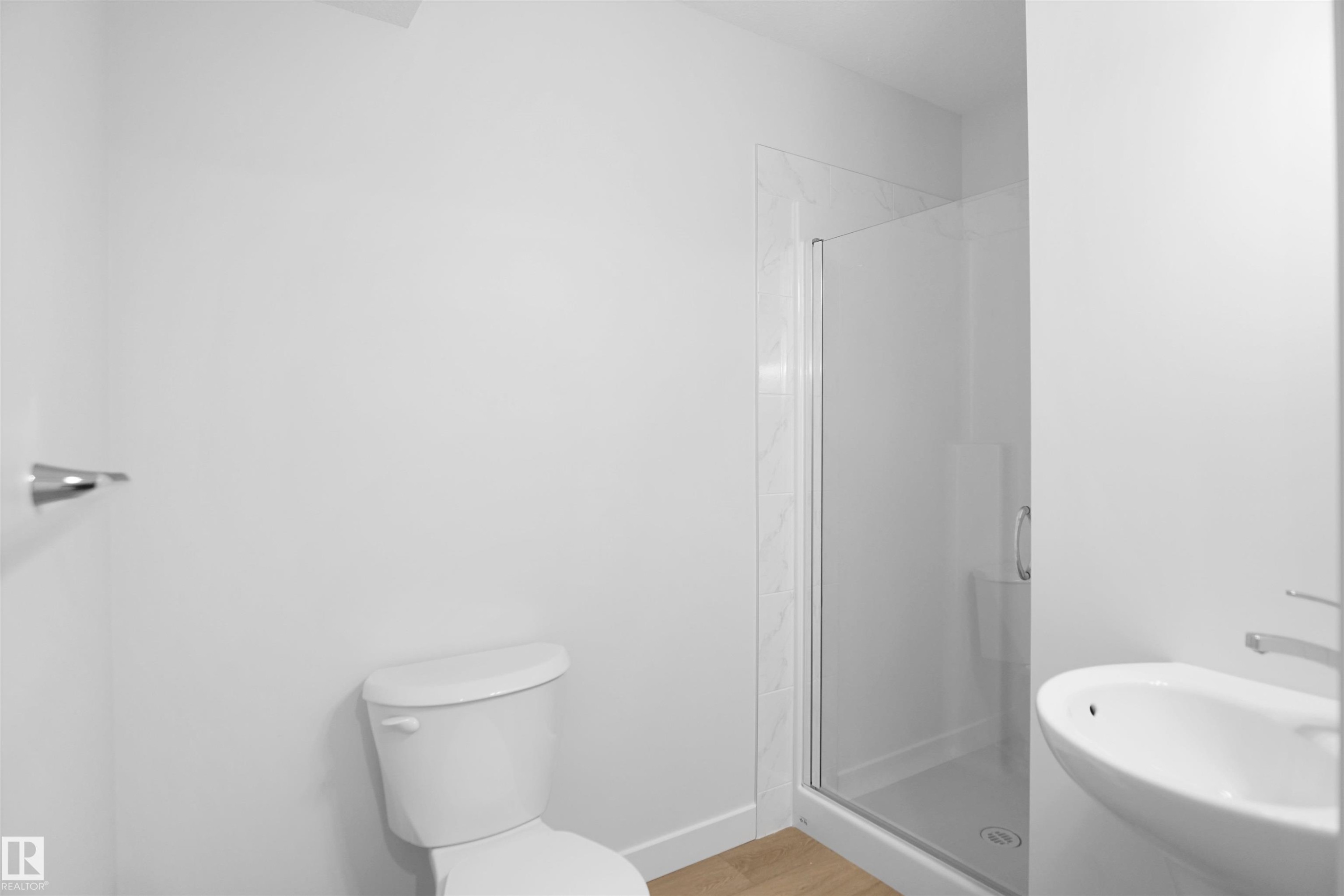 












639 176 Avenue

,
Edmonton,




AB
T5Y 4G1

