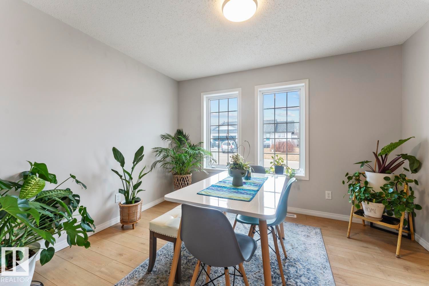 












2614 6A Avenue

,
Cold Lake,




AB
T9M 2C7

